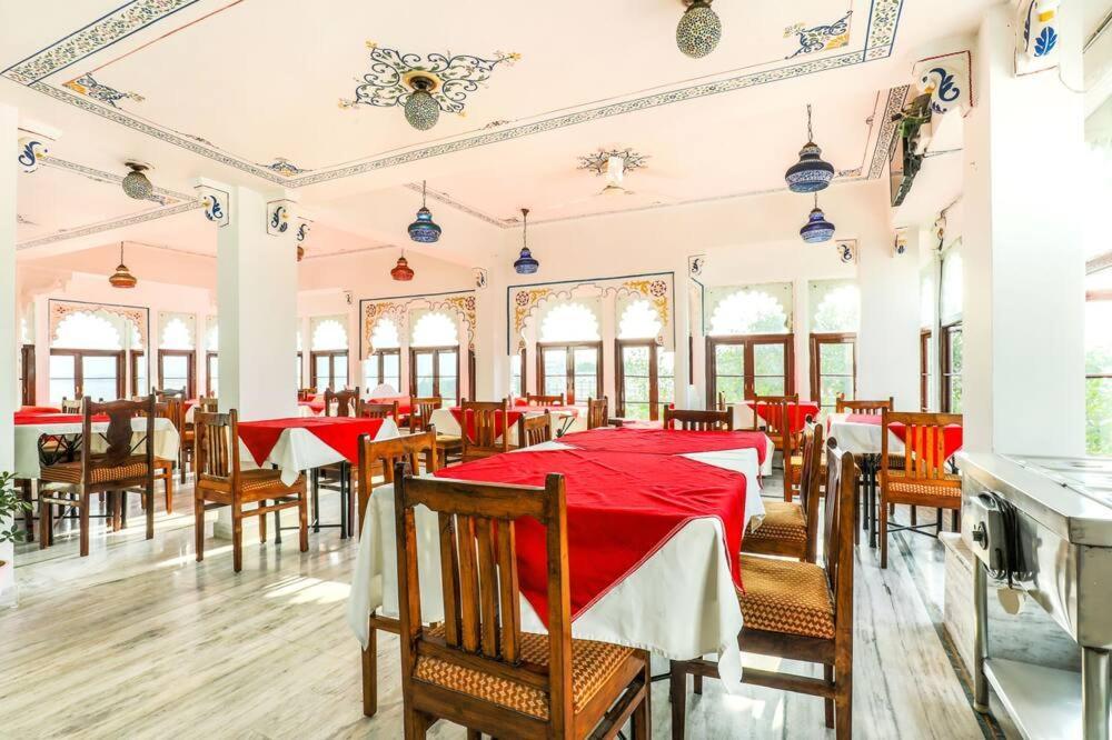 Hotel Pichola Haveli Удайпур Экстерьер фото